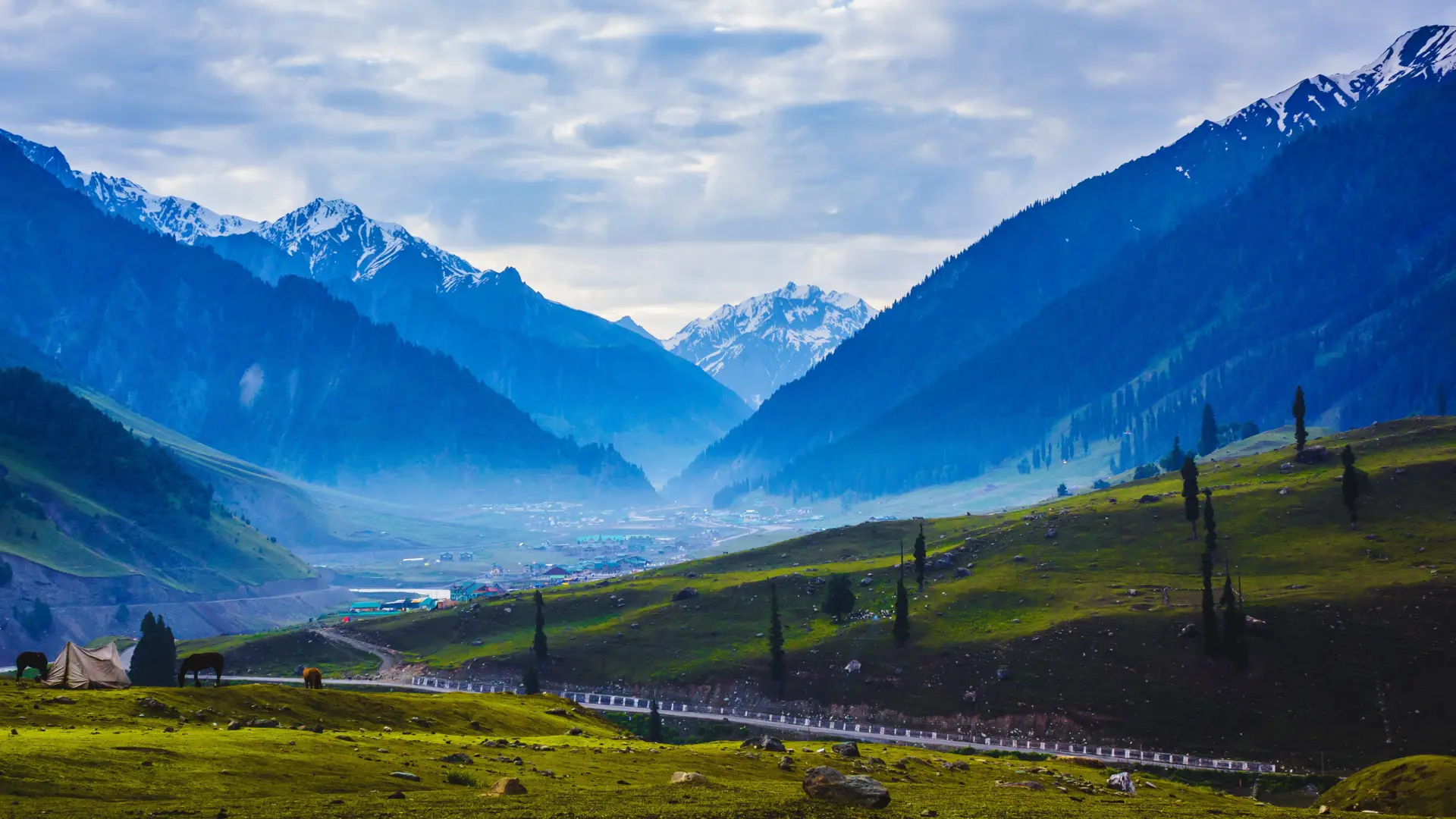 Kashmir Paradise gallery 3
